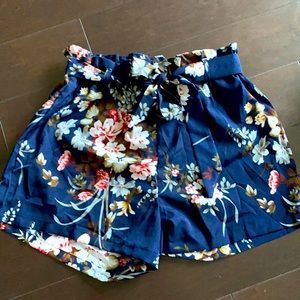 Floral comfy shorts